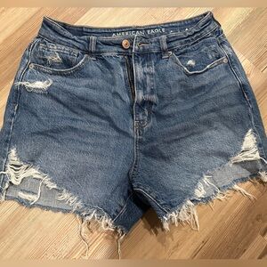 American Eagle Highest Rise Mom Short